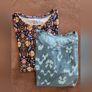 T-Shirt Bundle Of 2